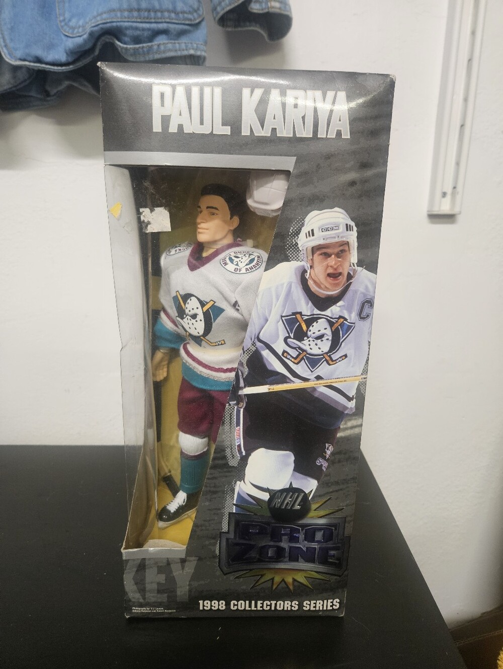 1998 NHL Pro Zone Paul Karyia Anaheim Mighty Ducks Collectors Series Figure 12"
